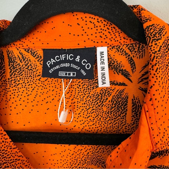 NWOT Pacific &Co. Men’s oversized Hawaiian button up shirt vibrant colorful SZ S - Picture 2 of 5